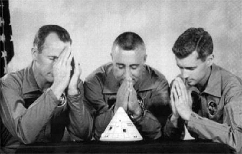 Illustration for article titled The Tragedy of Apollo 1 Reshaped the Future of NASA